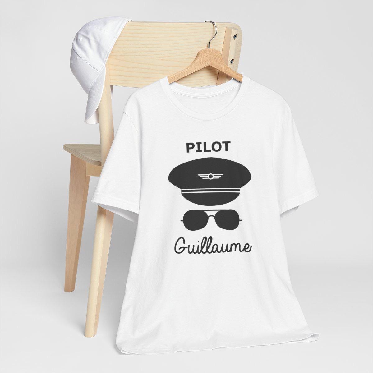 T-shirt Pilote d’Avion Personnalisable – Couleurs et Texte au Choix – Cadeau Idéal pour Pilote ou Passionné d’Aviation