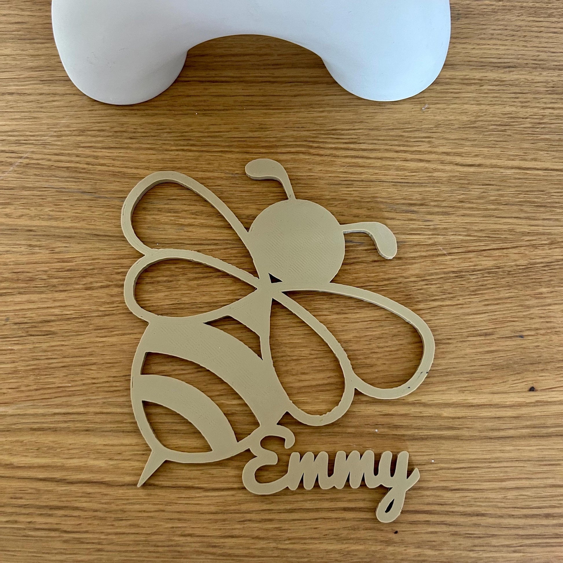 Décoration Murale Abeille Personnalisée – Couleurs au Choix