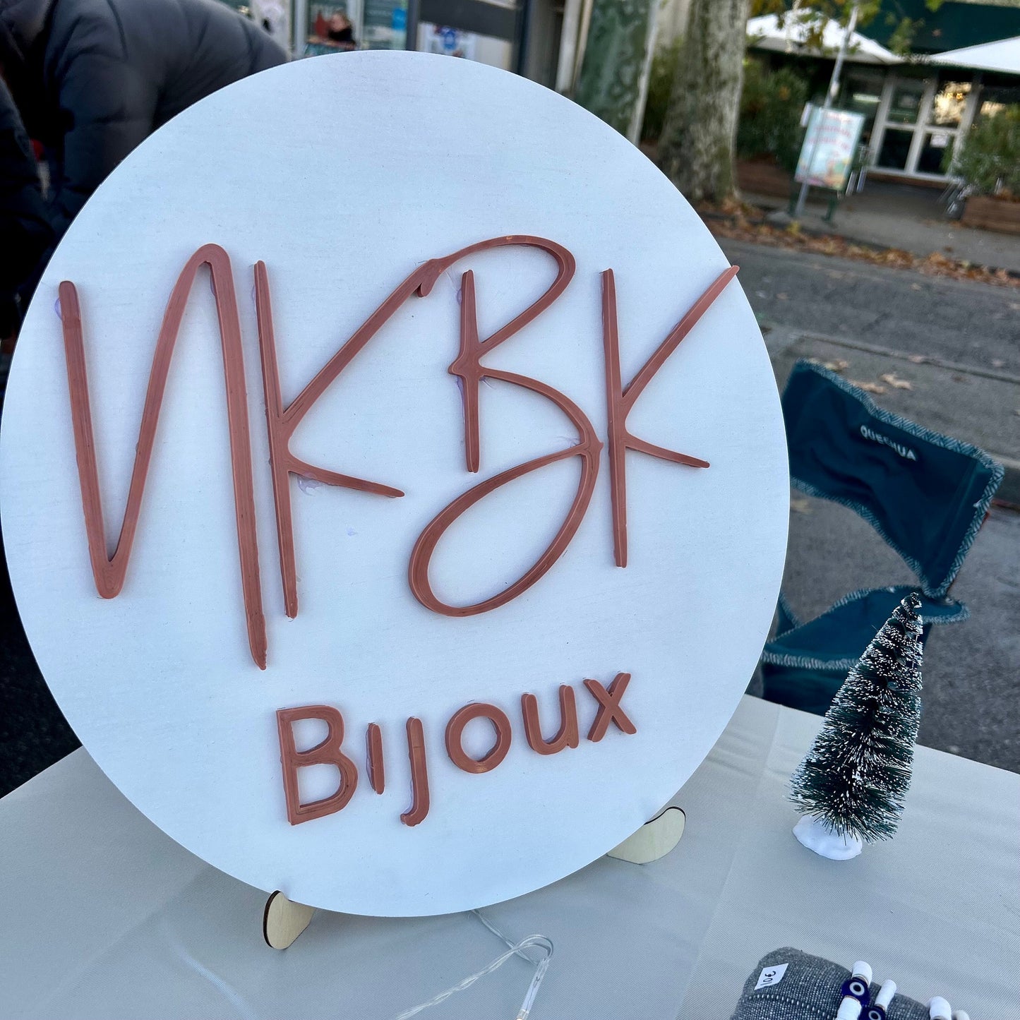 Enseigne logo 3D sur mesure – Décoration murale pour entreprise, boutique ou bureau