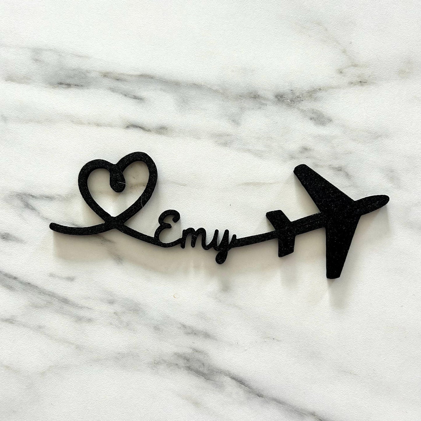 Avion mignon avec prénom pour décoration murale idée cadeau original et moderne sur le thème du voyage