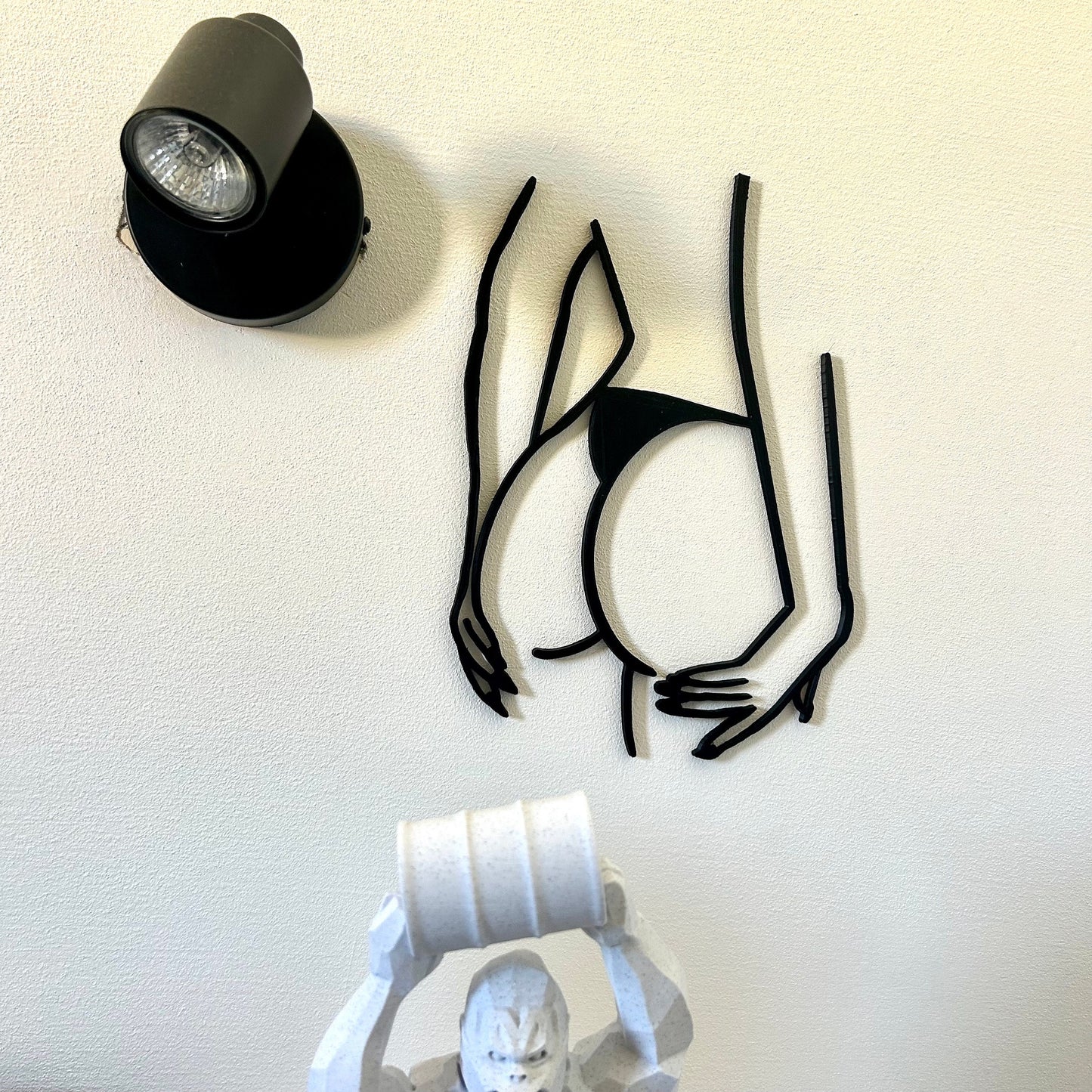 Décoration murale femme sexy filaire – Sensuelle, personnalisable, à accrocher, idée cadeau déco moderne