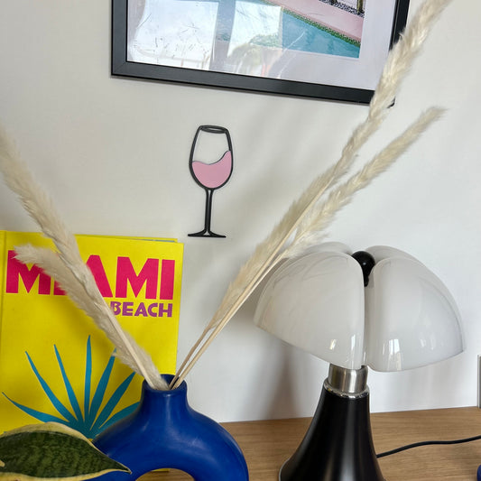 Décoration murale vin et cocktail, verre de vin design, déco salon tendance