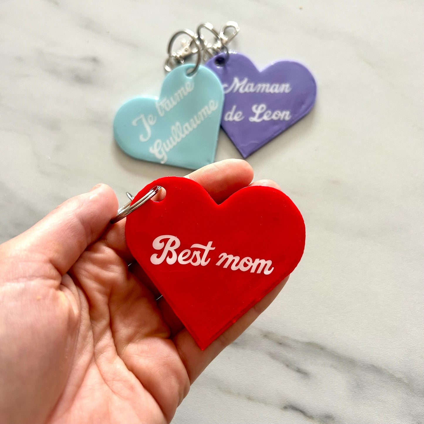 porte clé en forme de cœur avec message à personnaliser pour la fête des mères ou idée cadeau copine ou ami fêtes des grands mères original