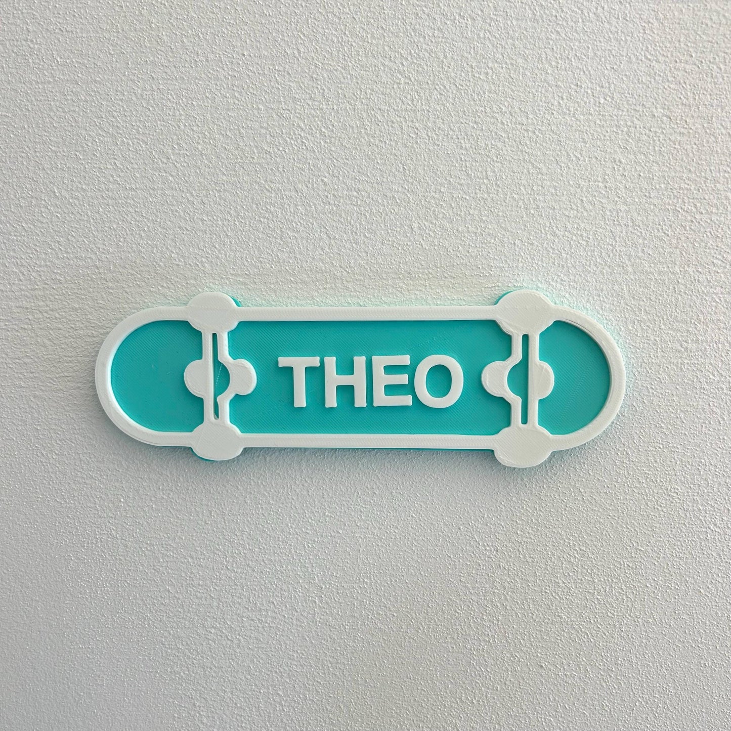Décoration prénom personnalisée – Planche de skate Plaque murale prénom – Forme skateboard – Cadeau enfant