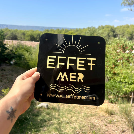 Plaque Murale Personnalisée en Acrylique – Signalétique Design pour Maison, Commerce ou Événement – Logo, Texte ou Design sur Mesure