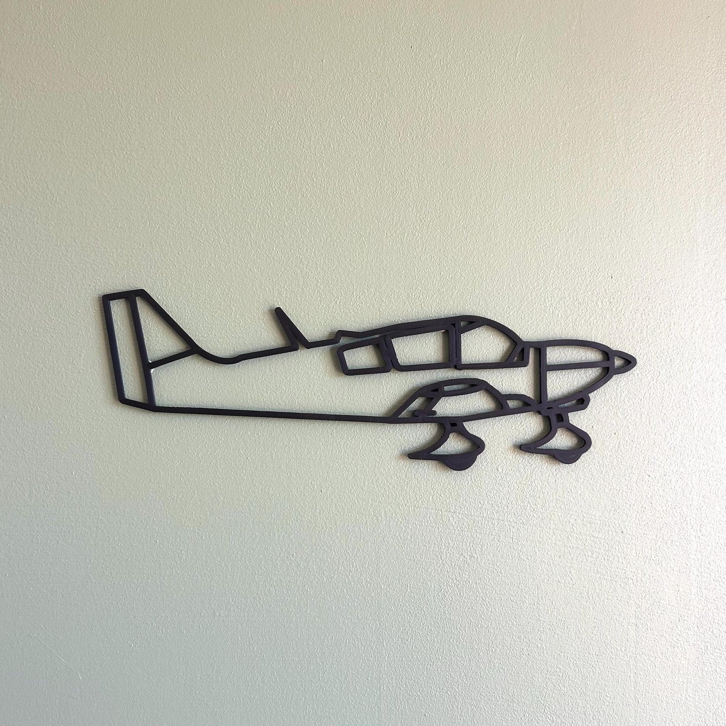 Décoration Murale Avion DR400 Personnalisée – Cadeau Original pour Enfant ou Passionné d’Aviation, Anniversaire ou Lâché Solo
