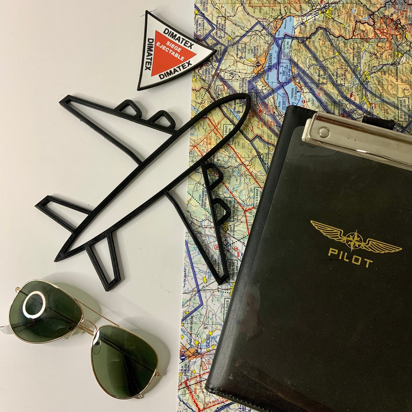 Avion décoratif mural personnalisable – Thème voyage & aviation moderne