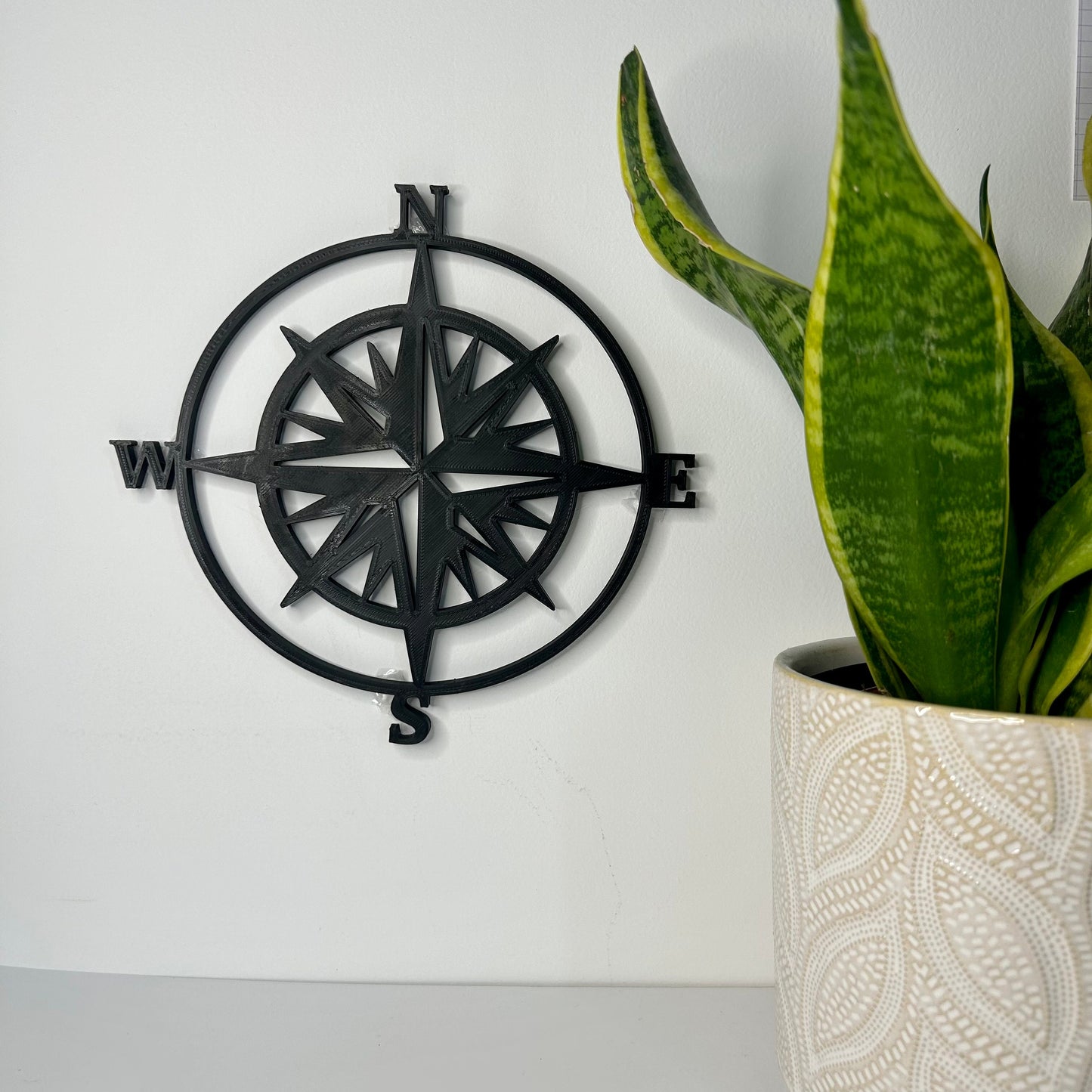 Boussole 3D Personnalisée – Décoration Murale Inspirante pour Maison et Bureau