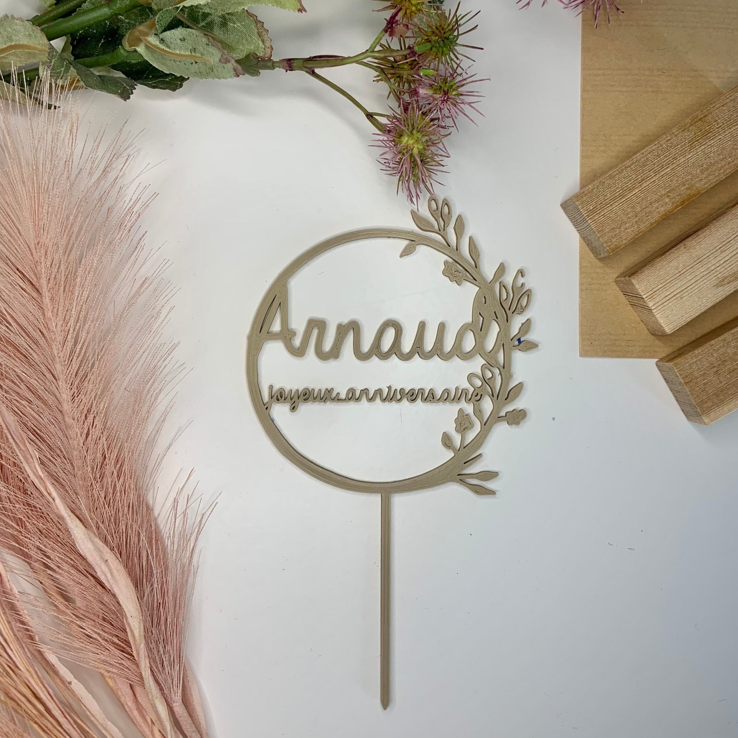 Cake Topper 3D Personnalisé – Décoration Unique pour Gâteau d’Anniversaire et Célébrations