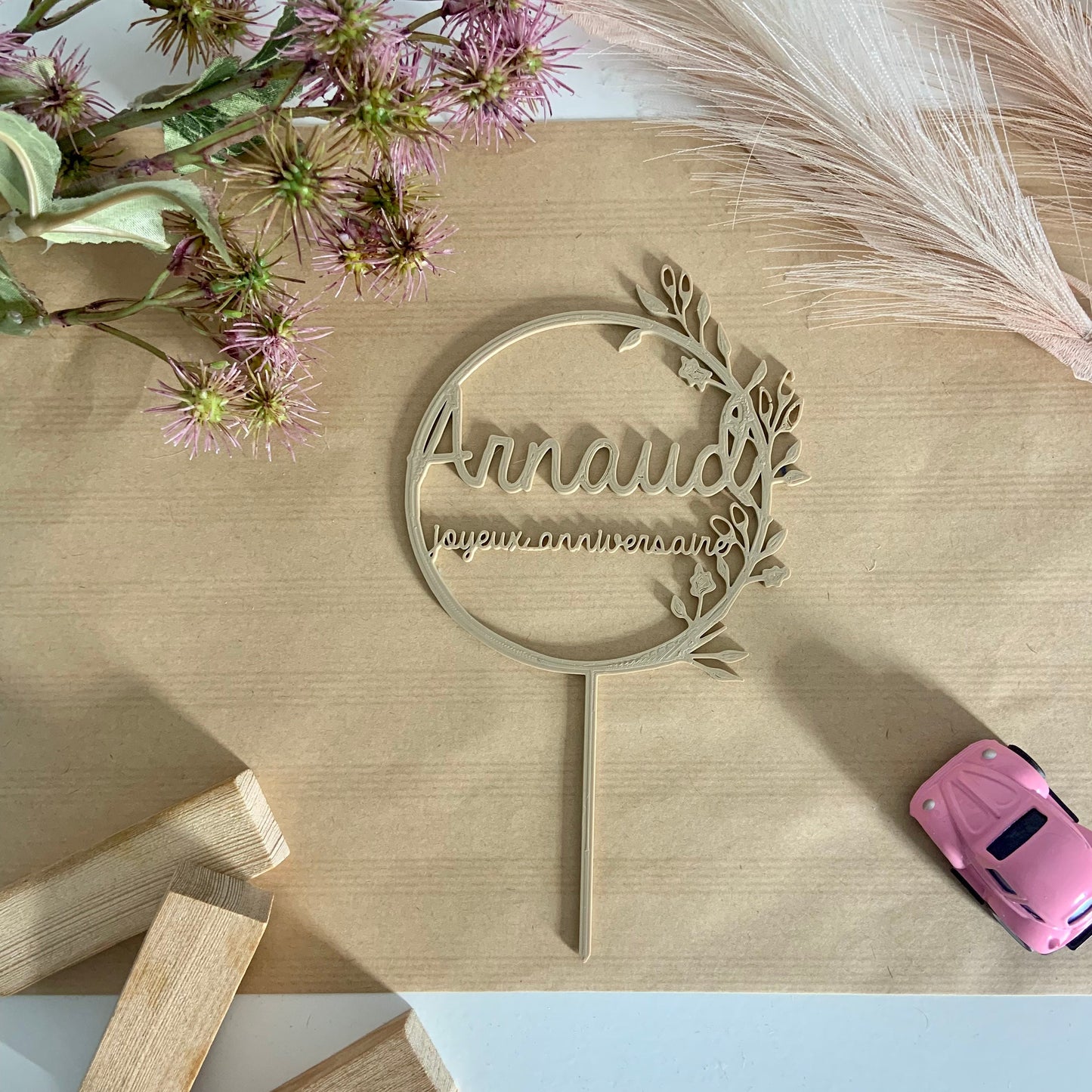 Cake Topper 3D Personnalisé – Décoration Unique pour Gâteau d’Anniversaire et Célébrations