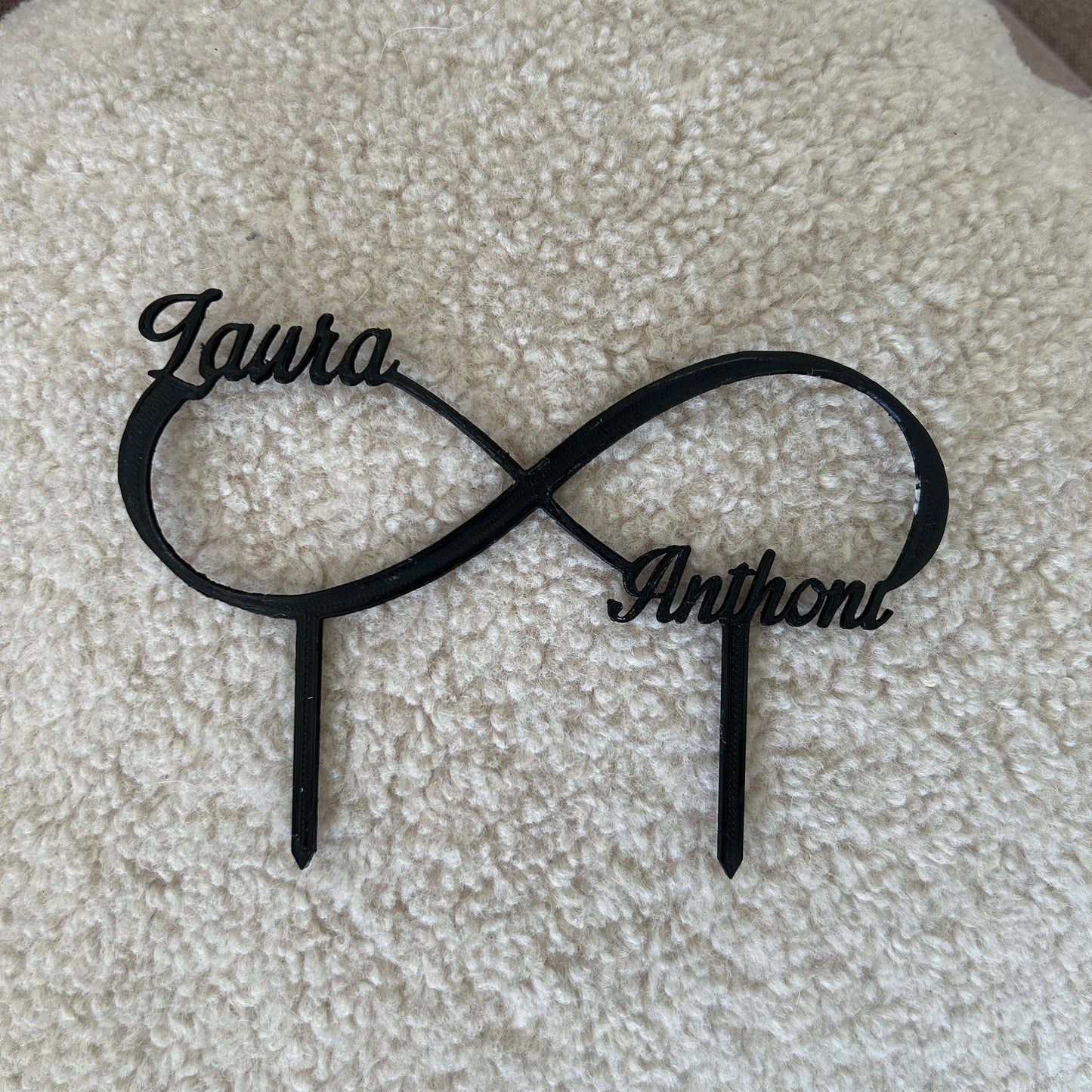 Cake Topper Mariage Personnalisé – Symbole Infini avec Prénoms pour Gâteau