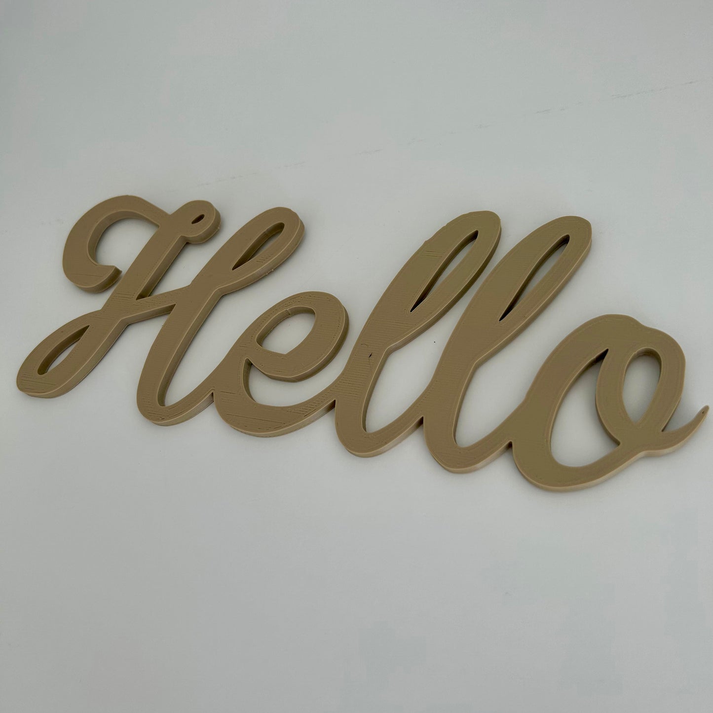 Mot "Hello" en Relief Personnalisé – Décoration Murale Accueillante