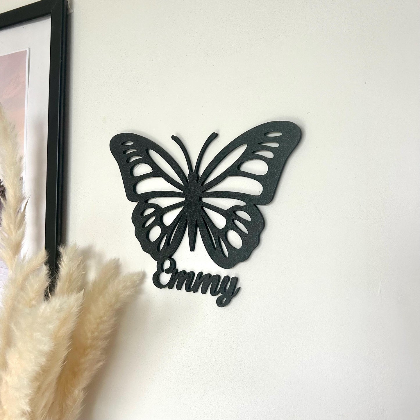 Décoration papillon avec prénom pour porte ou mur - Personnalisable pour chambre enfant décoration murale avec papillon et prénom