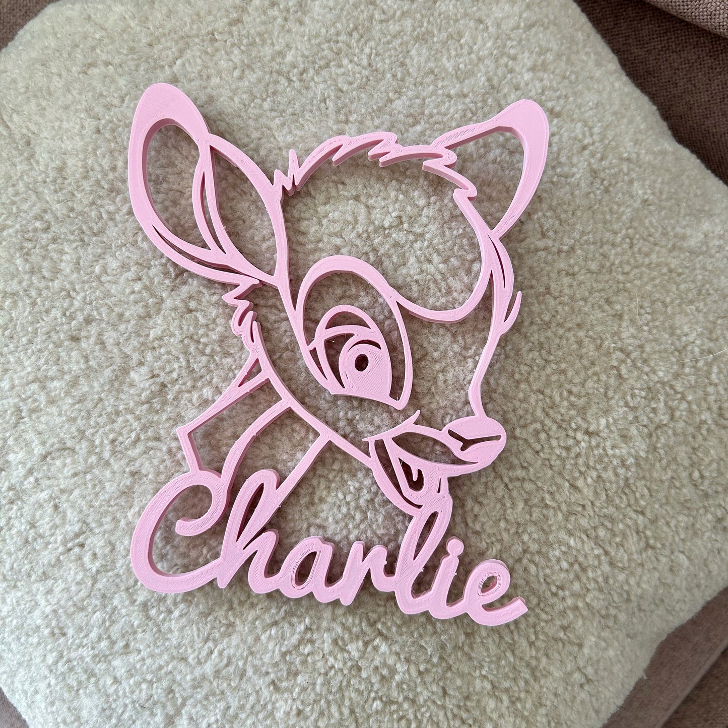 Plaque de porte pour chambre enfant ou bébé Prénom Faon biche personnalisable pour décoration ou objet chambre d’enfant