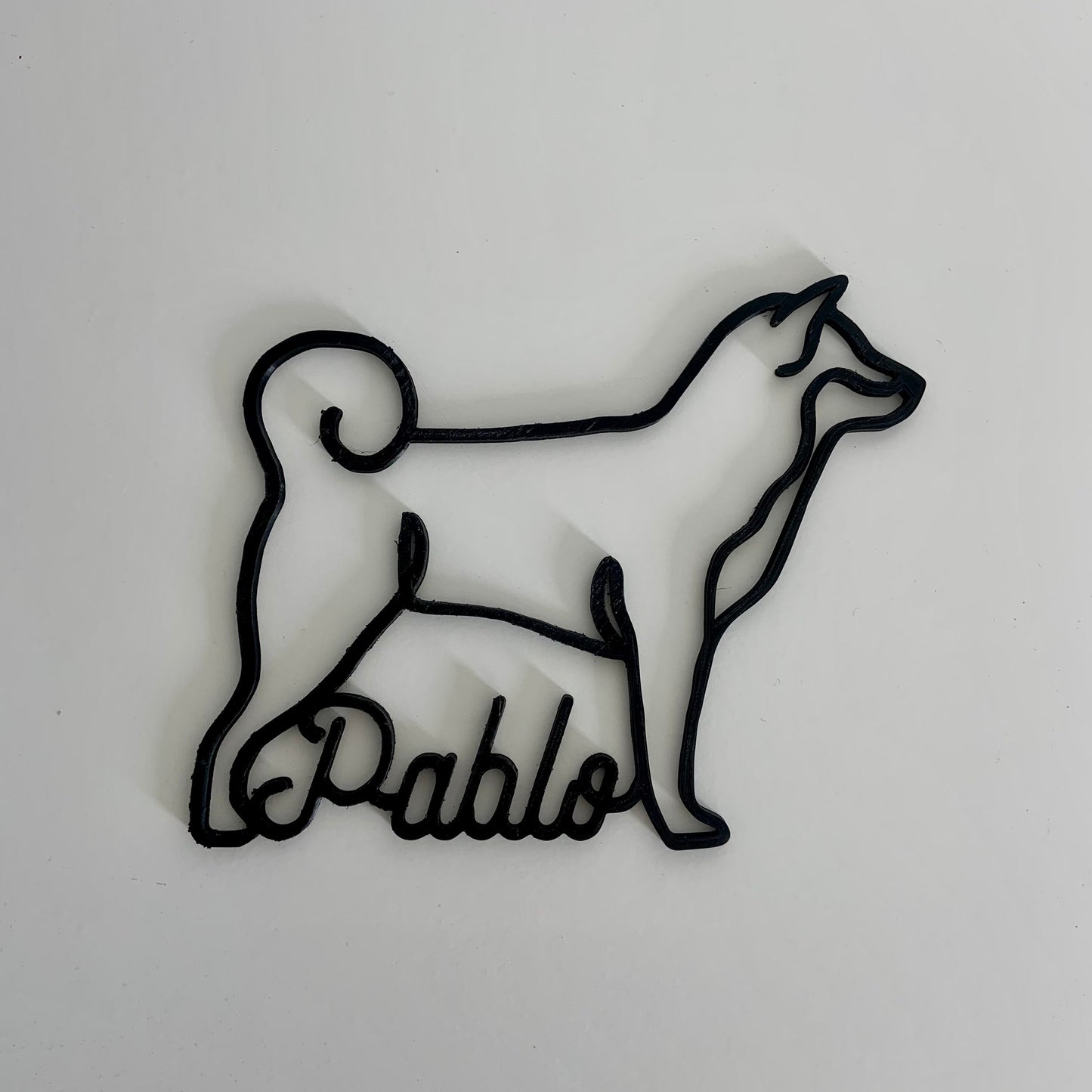 Silhouette Shiba Inu personnalisée – Décoration murale pour chien avec prénom