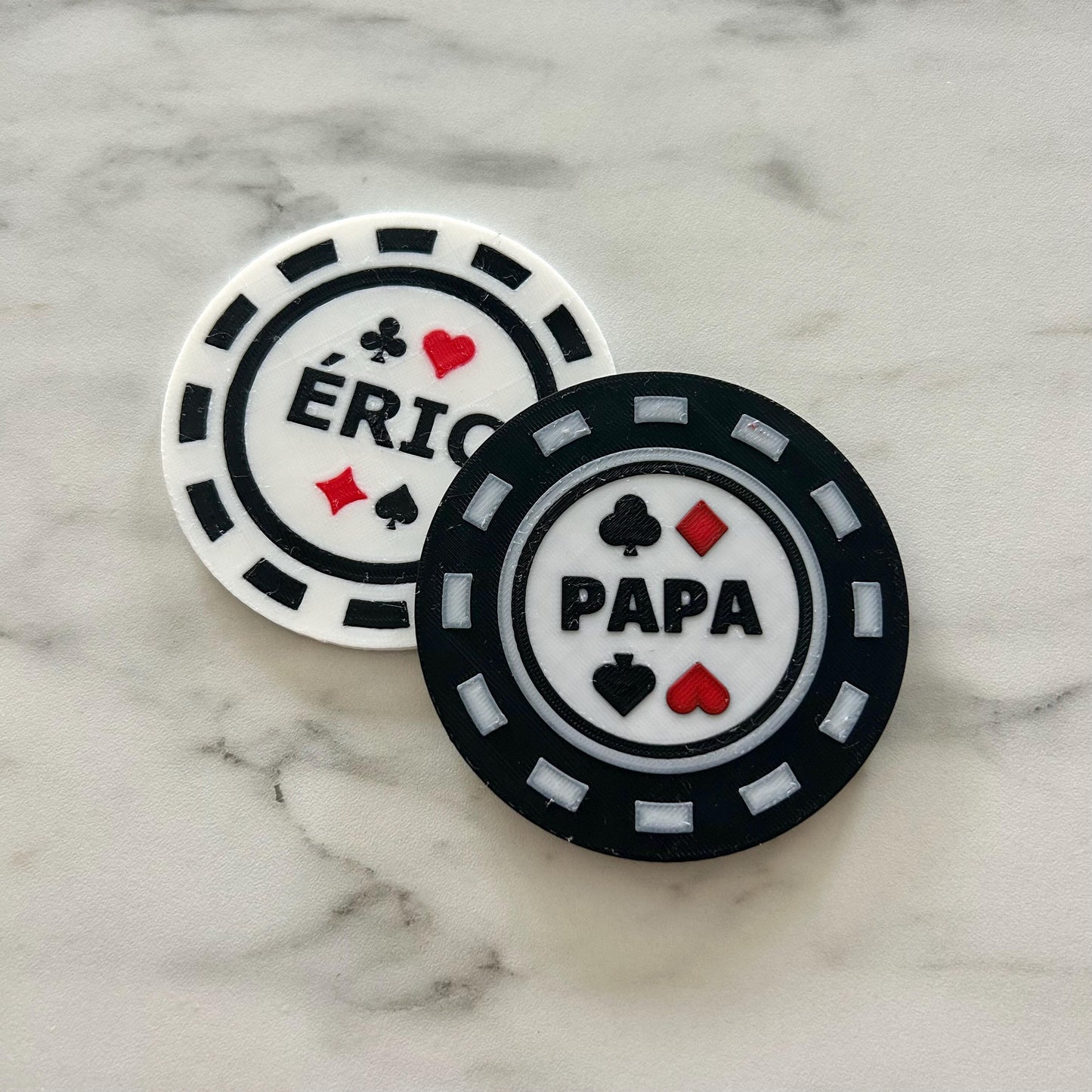 jeton de poker géant à personnaliser idée de cadeau sur le thème du poker plusieurs tailles et couleurs au choix