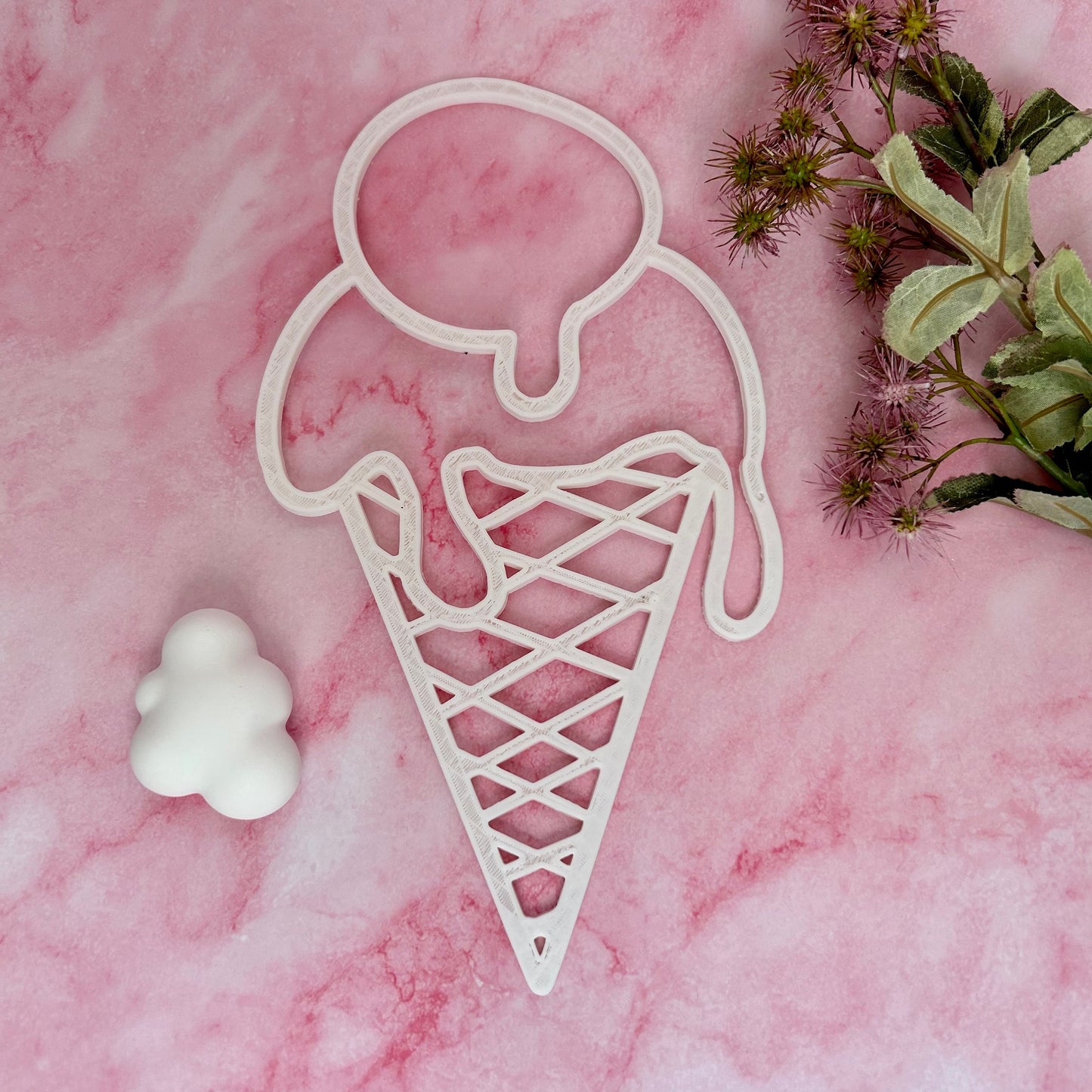 Cornet de glace personnalisé – Décoration murale pour chambre bébé avec prénom ou mot à accrocher